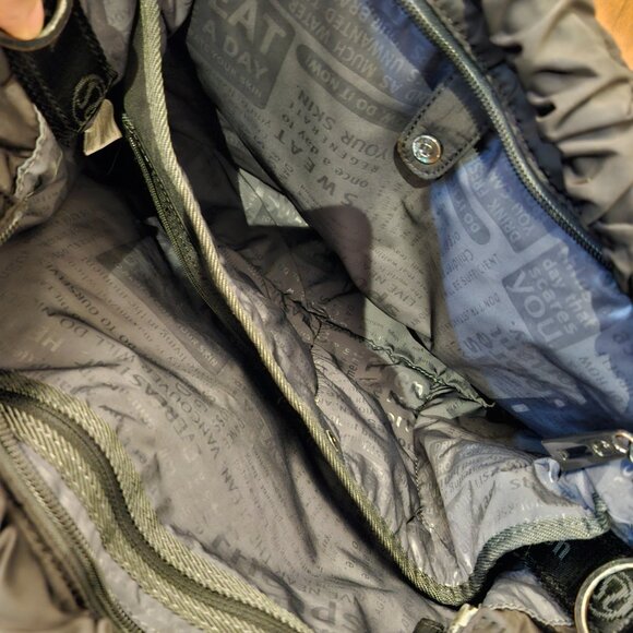 Lululemon Effortless Tote in black - Picture 10 of 14